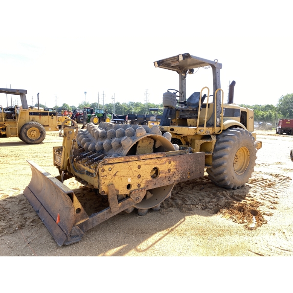 2001 CAT CP-563D Roller