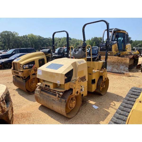 2011 CAT CB24 Roller