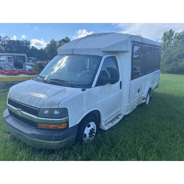 2015 GMC 3500 Bus