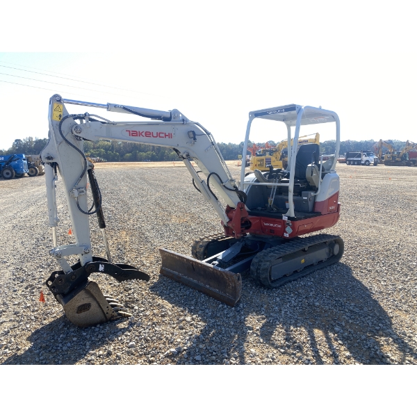 2021 TAKEUCHI TB235-2 Excavator - Mini