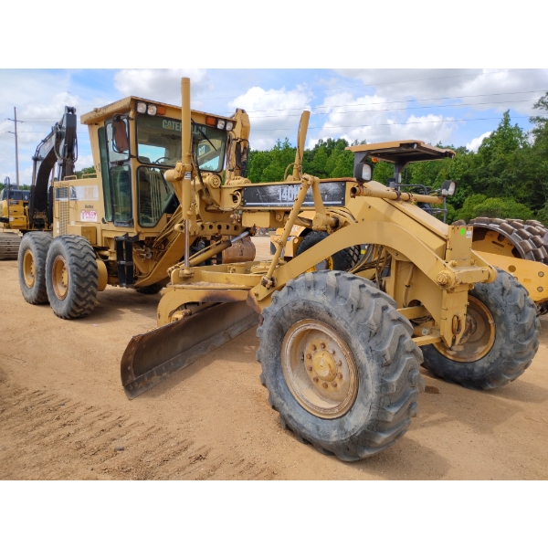 2000 CAT 140H Motor Grader