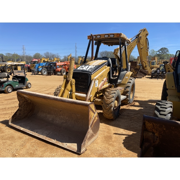 2006 CAT 420D Backhoe