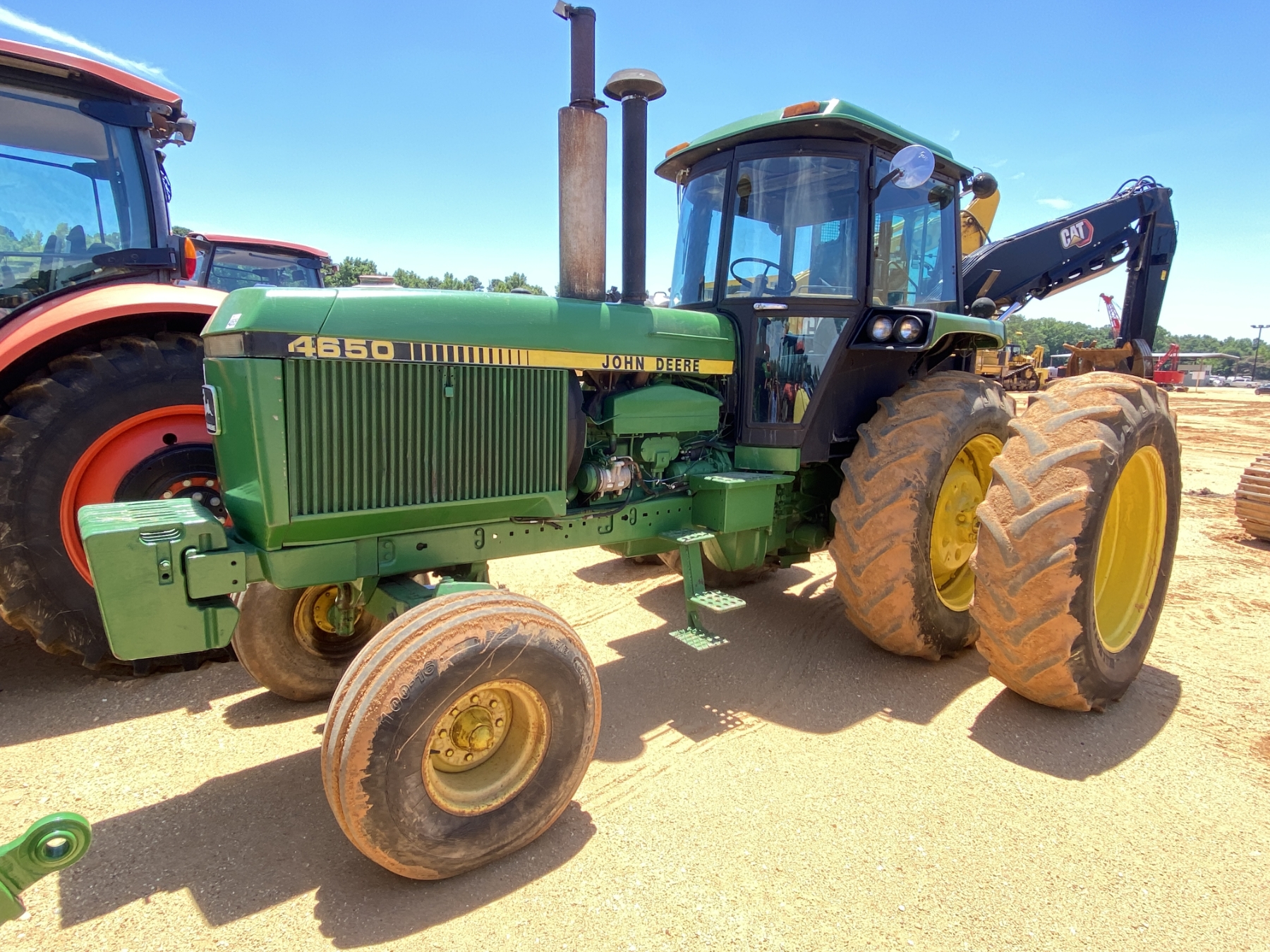 4650 JOHN DEERE 4650 Farm Tractor - J.M. Wood Auction Company, Inc.