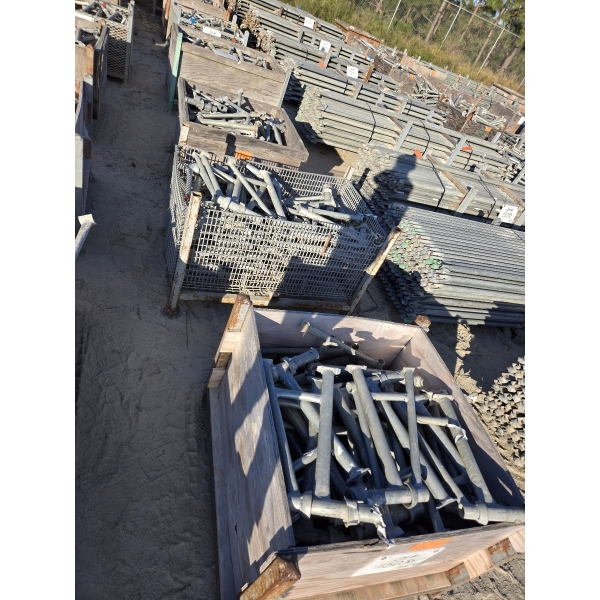CUP LOCK 2 BOARD BRACKET Aerial Work Platform