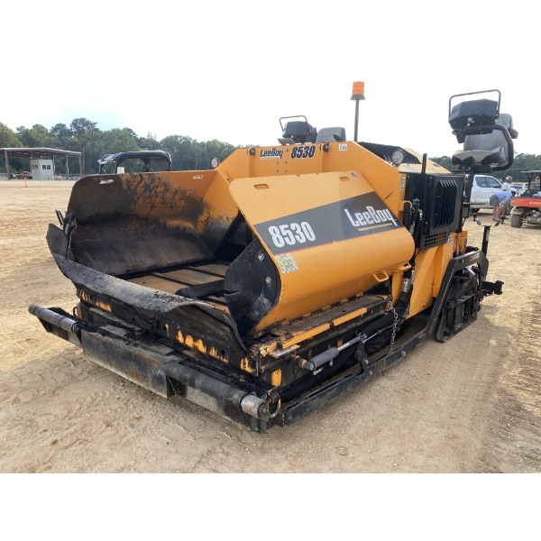LEEBOY 8530 Asphalt Paver