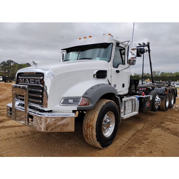 2025 MACK GR64B Roll Off Truck