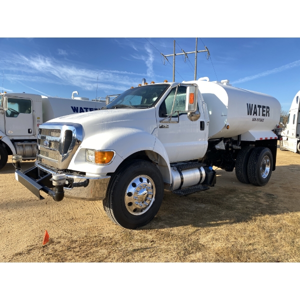 2015 FORD F750 XLT Water Truck