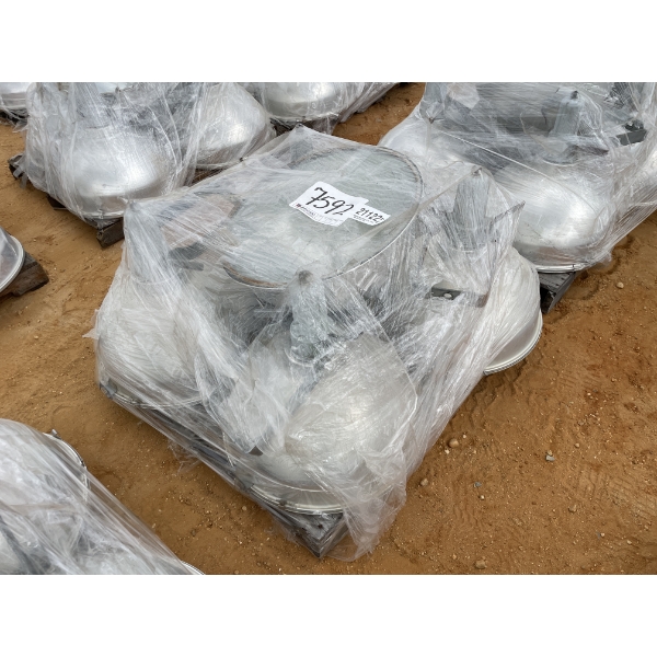 WAREHOUSE LIGHT FIXTURES