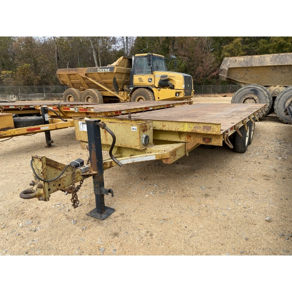 1982 HAULEASY 820 TILT DECK Tag Trailer