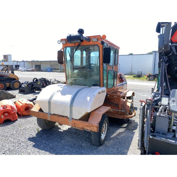 2013 BROCE KR350 Broom