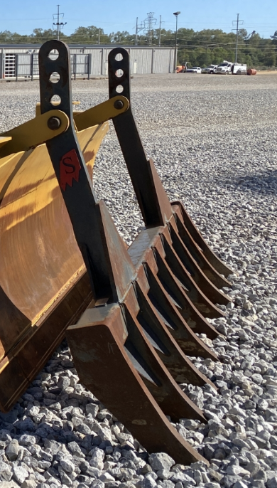 Beales Root Rake SOLESBEE ROOT RAKE - J.M. Wood Auction Company, Inc.