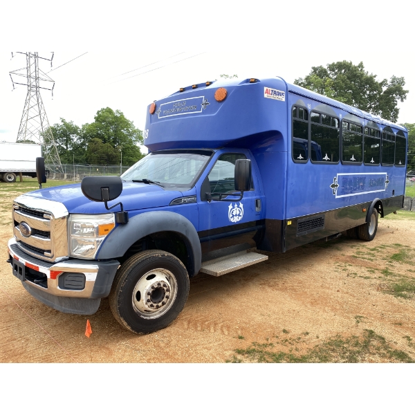 2016 FORD F550 XL Bus