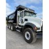 Image 2 : 2025 MACK GR64F Dump Truck
