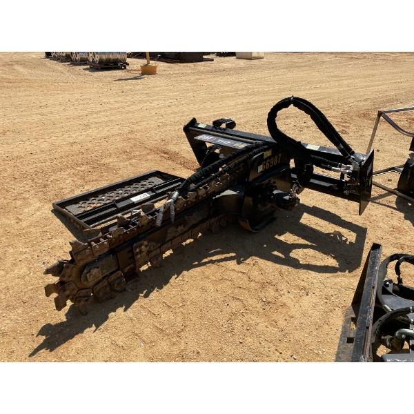 2023 CAT T112 TRENCHER
