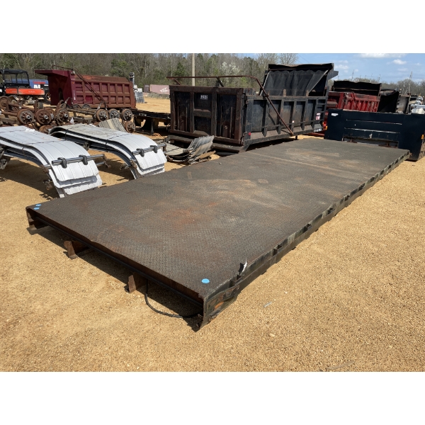 24' TRUCK FLATBED