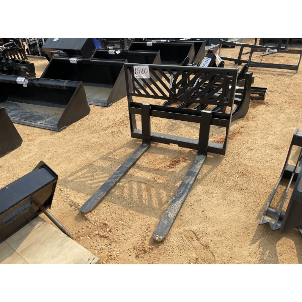 FORK FRAME ASSY, fits skid steer loader