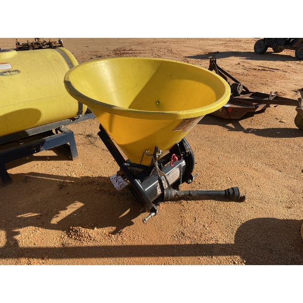 2018 COSMO FERTILIZER SPREADER