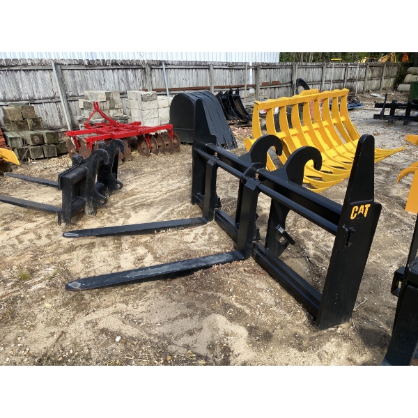 CAT LOADER FORKS