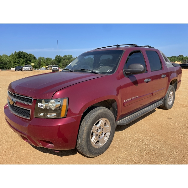 2007 CHEVROLET AVALANCHE LS Pickup Truck