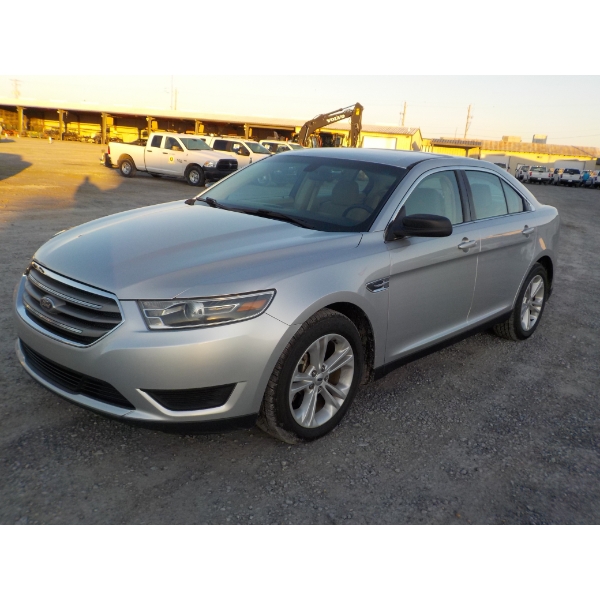 2018 FORD TAURUS Automobile