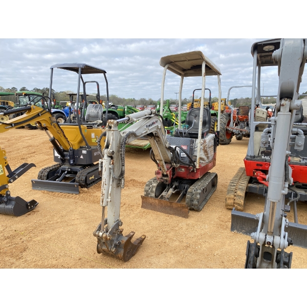 2013 TAKEUCHI TB108R Excavator - Mini