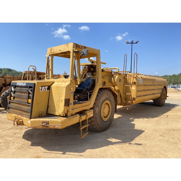 1993 CAT 613C Water Wagon