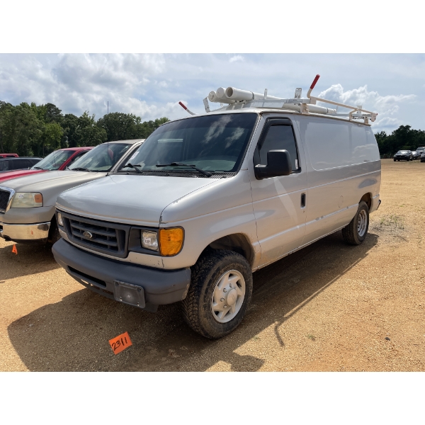2007 FORD E150 Cargo Van