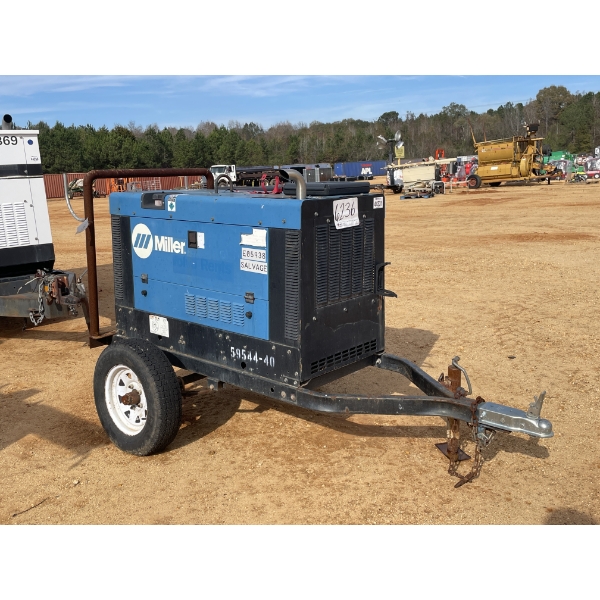 MILLER BIG BLUE 400 WELDER