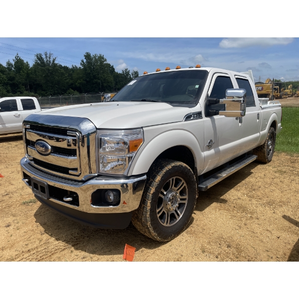 2016 FORD F250 LARIAT Pickup Truck