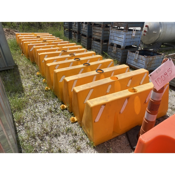 (15) 58" CONSTRUCTION BARRIERS