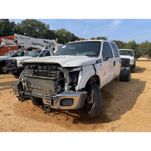 2016 FORD F550 Cab and Chassis Truck