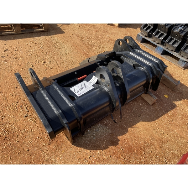 2023 JCB 54" BUCKET COUPLER Loader Attachments