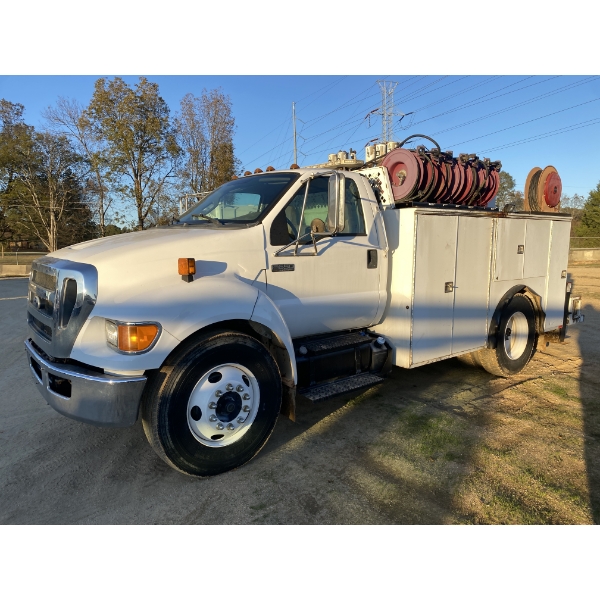2011 FORD F650 XL Service / Mechanic Truck