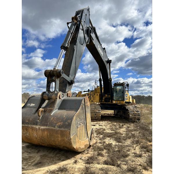 2022 JOHN DEERE 670P Excavator