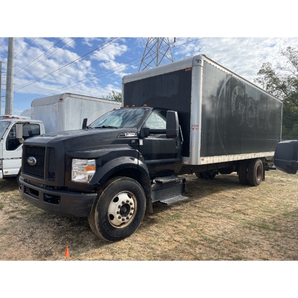 2017 FORD F650 Box Truck