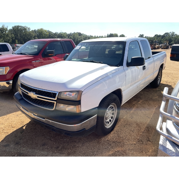 2007 CHEVROLET SILVERADO 1500 Pickup Truck