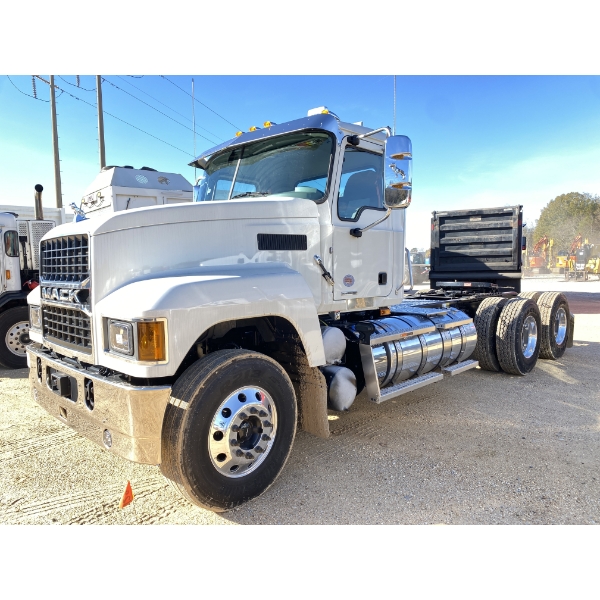 2026 MACK PI64T Day Cab Truck