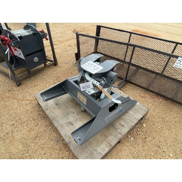 COMPANION 5TH WHEEL HITCH RVB 3500