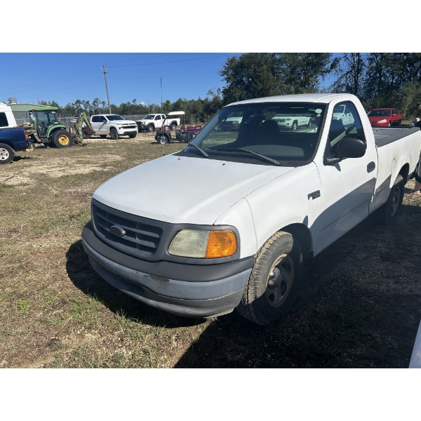 2004 FORD F-150 Heritage Pickup Truck
