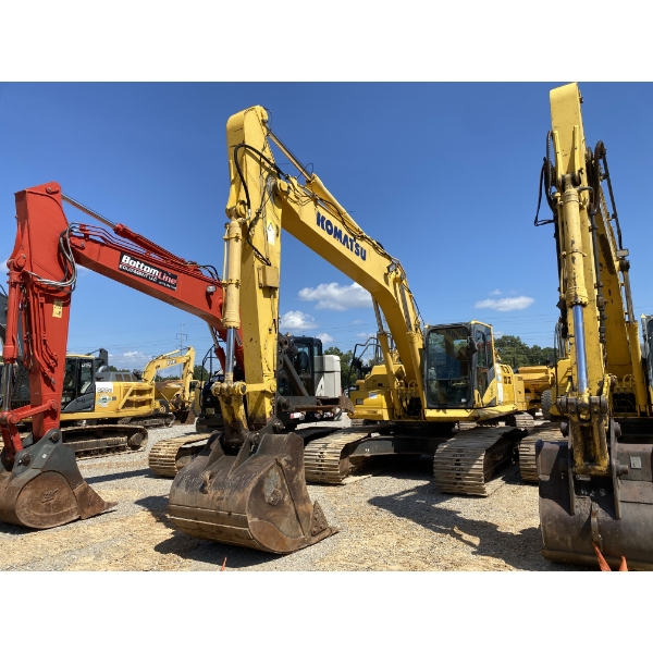 2016 KOMATSU PC240LC-11 Excavator
