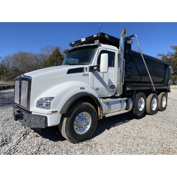 2025 KENWORTH T880 Dump Truck