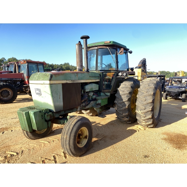 JOHN DEERE 4640 Farm Tractor