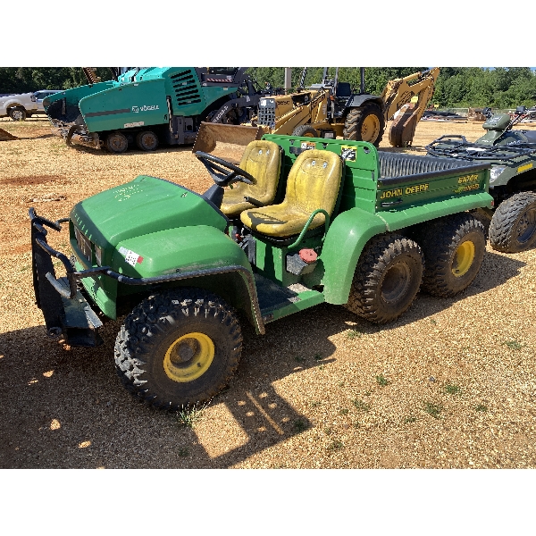 JOHN DEERE GATOR UTV