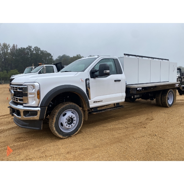 2024 FORD F550 XL Fuel / Lube Truck