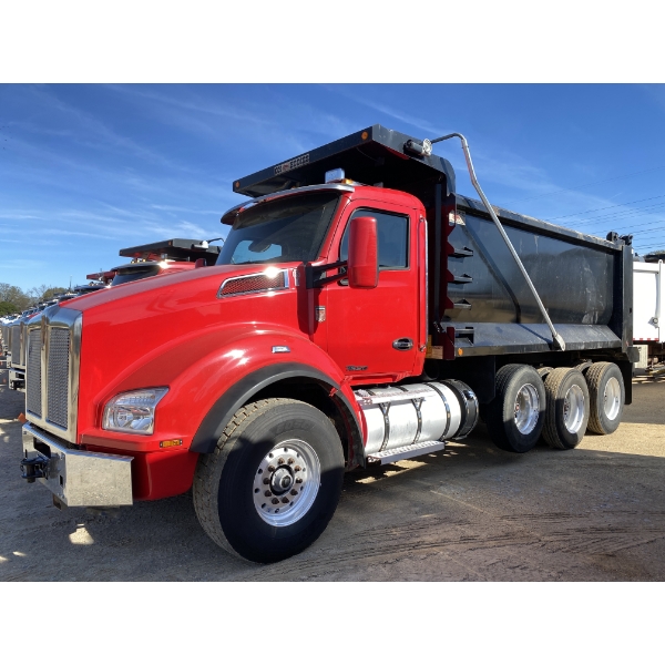 2020 KENWORTH T880 Dump Truck