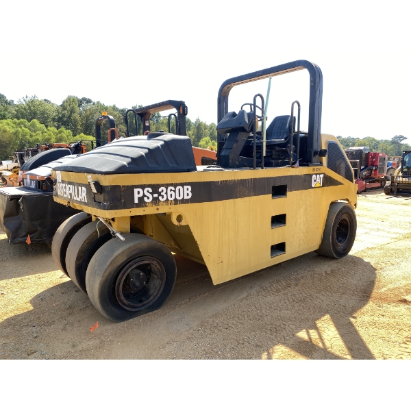 1998 CAT PS-360B PNEUMATIC Roller