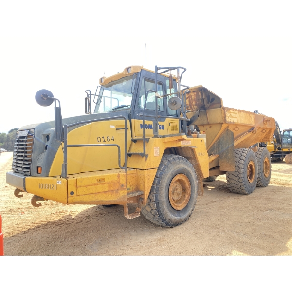 2015 KOMATSU HM300-5 Articulated Truck