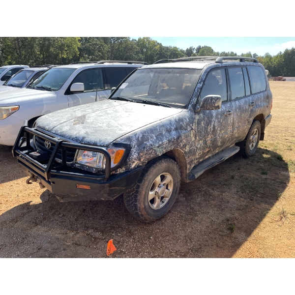 1998 TOYOTA LAND CRUISER SUV