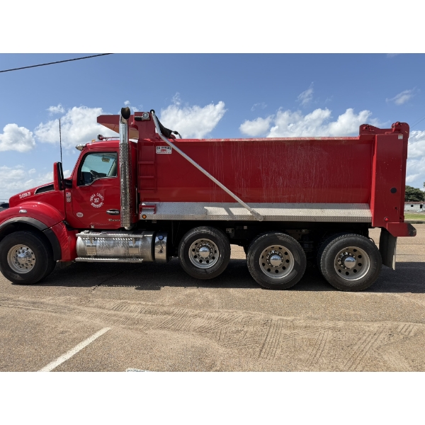 2026 KENWORTH T880S Dump Truck