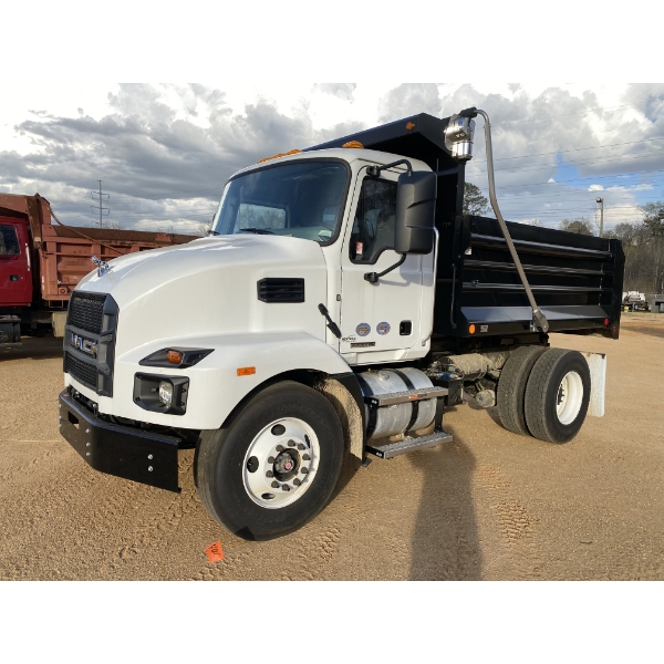 2025 MACK MD Dump Truck